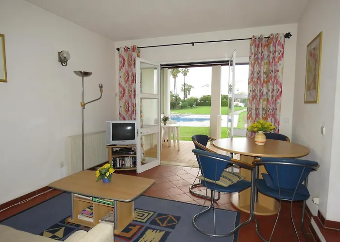 Blue Sea Apartment - Near Beach